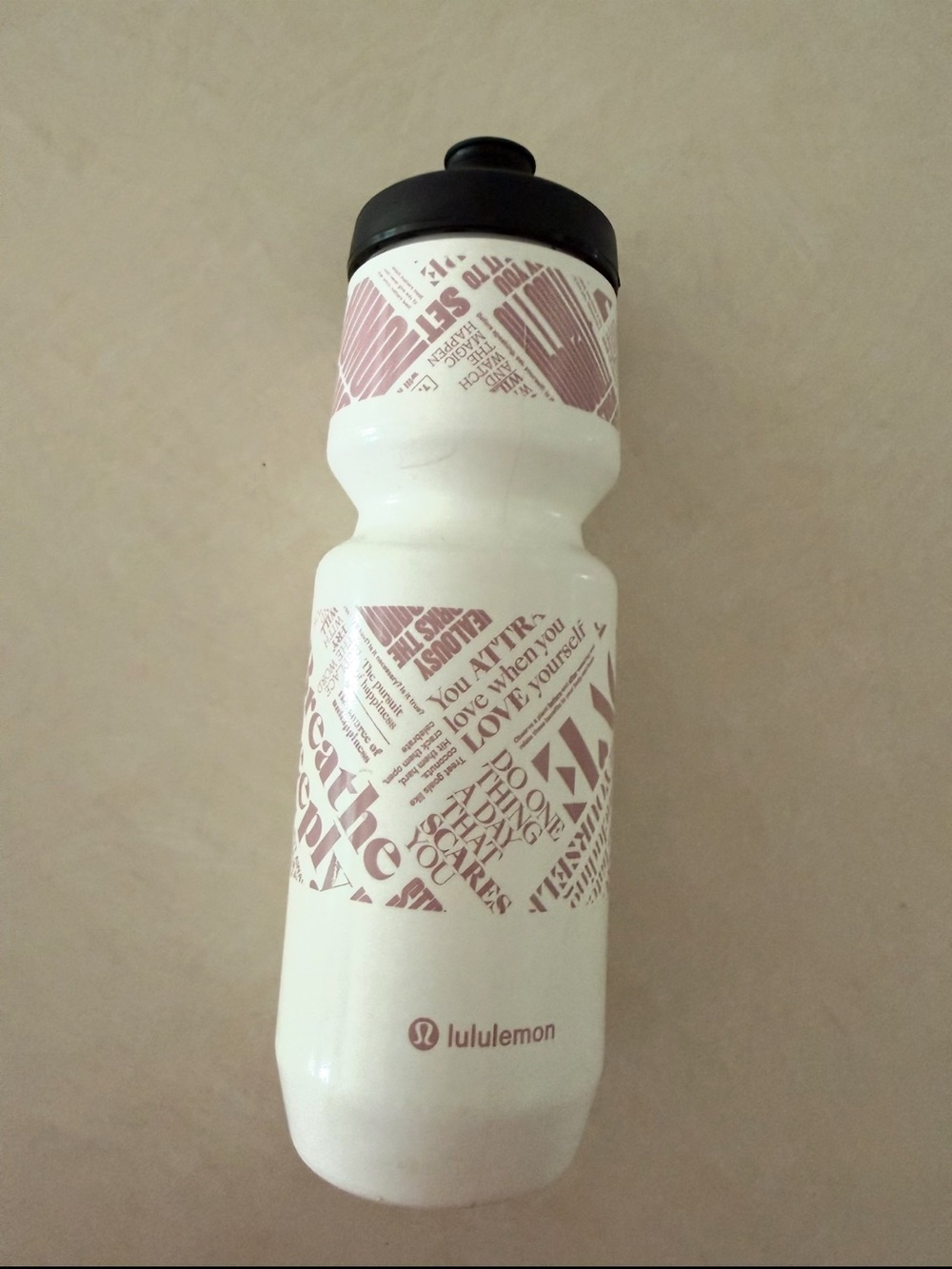 lululemon water bottle
